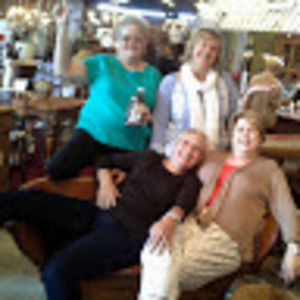 Meet your Posher, Santha